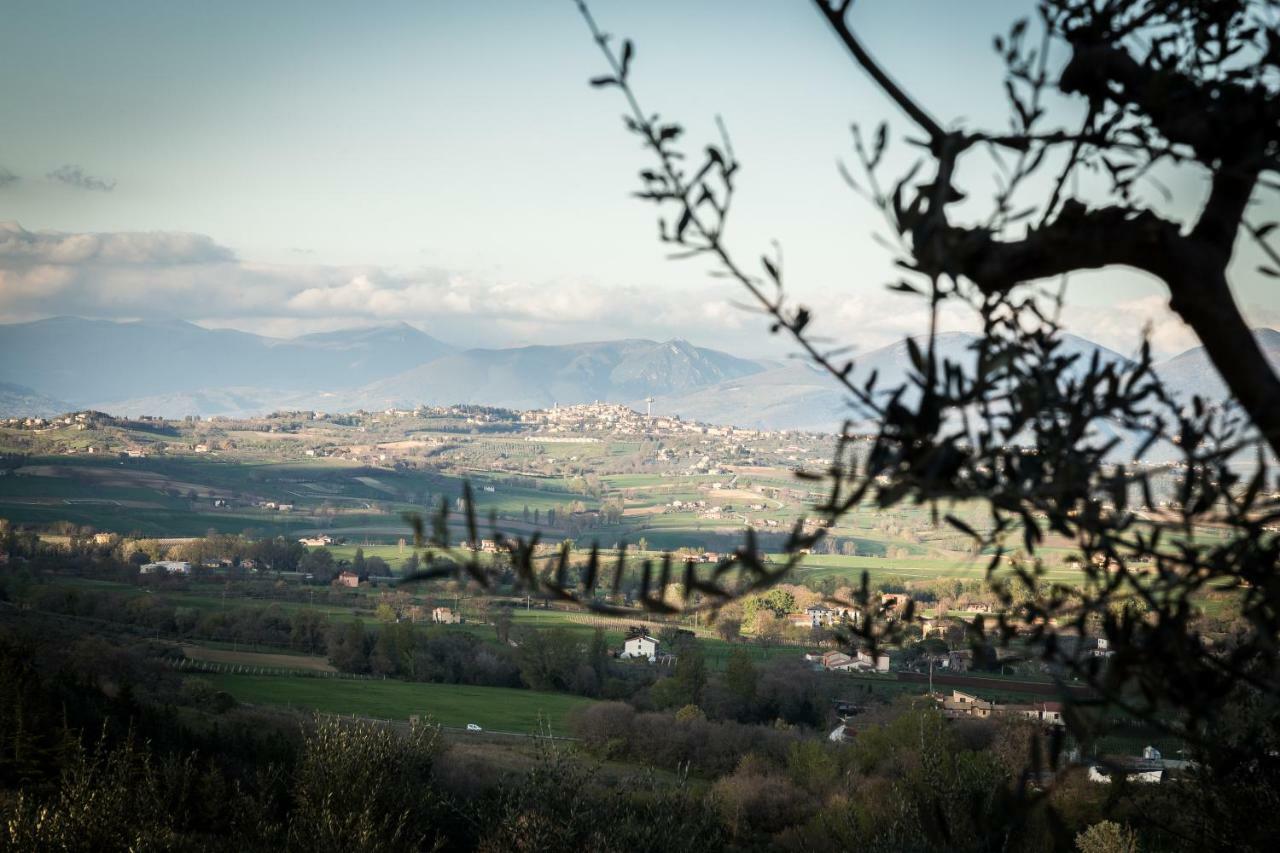 Apartamento Casa Vacanze Montefalco Il Borgo Exterior foto